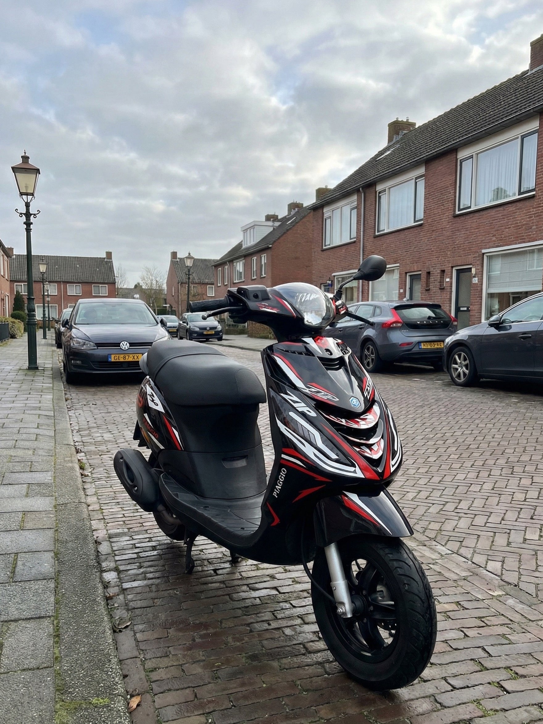 Sporty Evolution - Piaggio Zip SP Graphics Kit