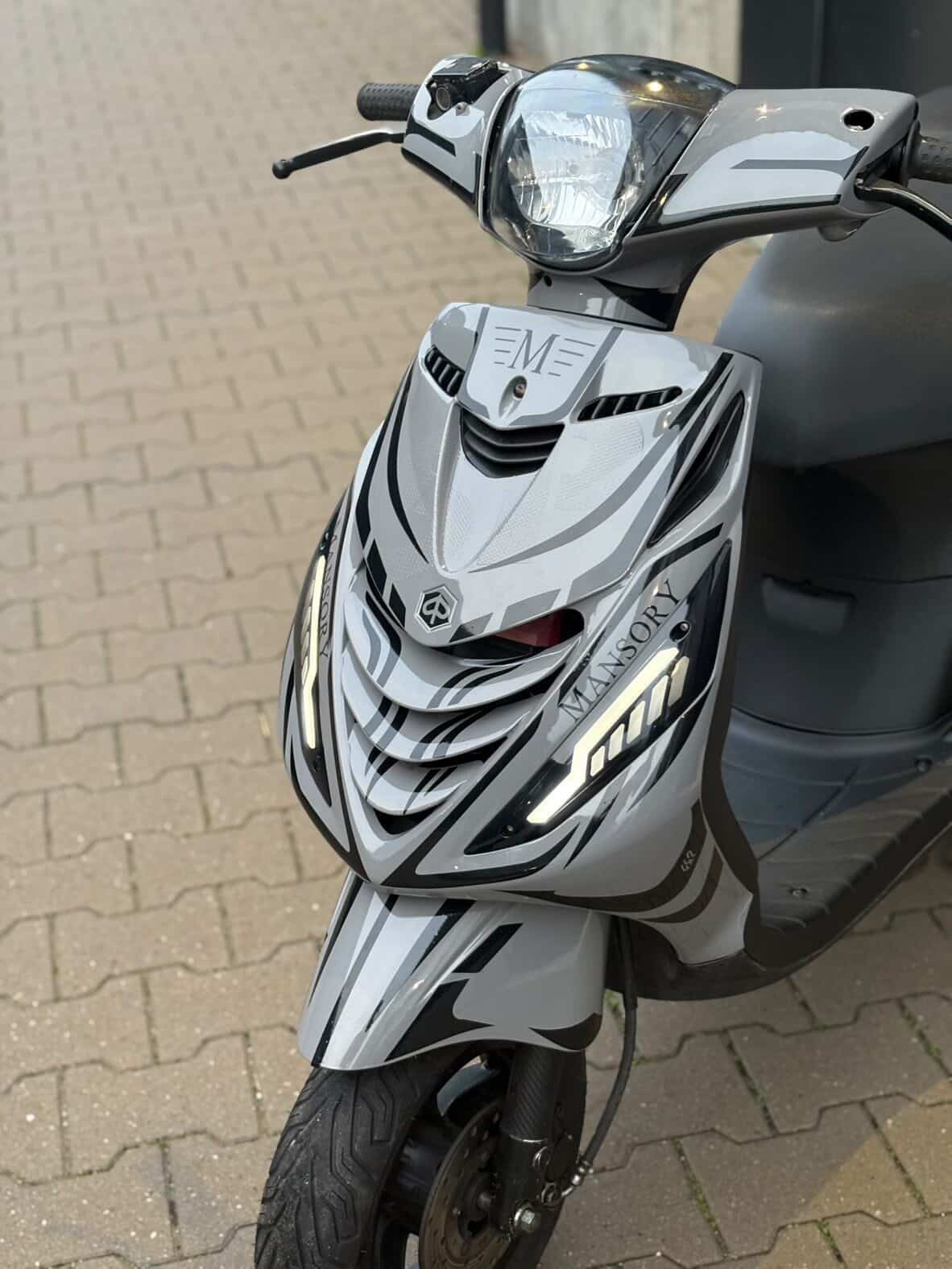 Mansory V1 - Piaggio Zip SP Graphics Kit