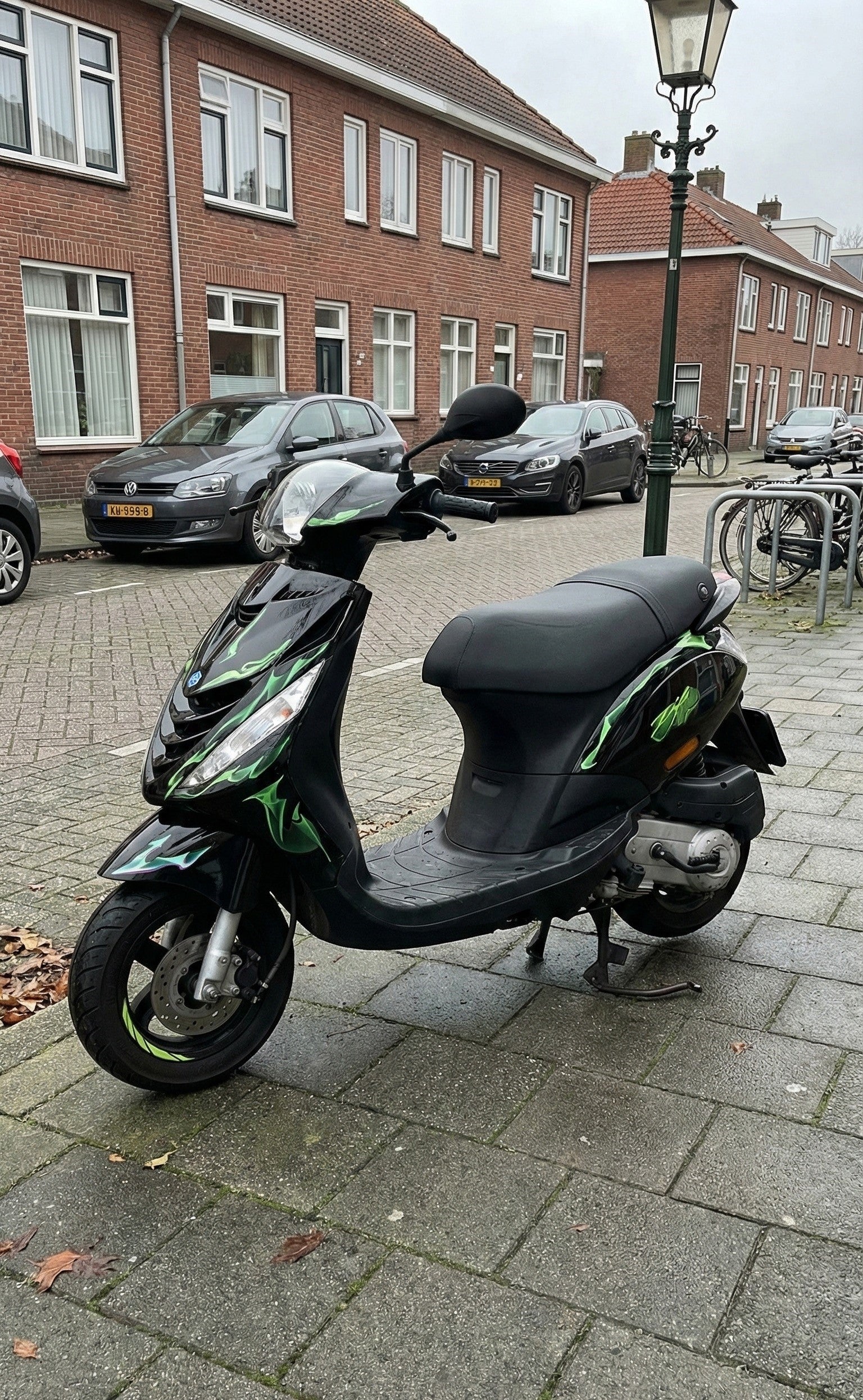 Techno Traces -  Piaggio Zip SP Graphics Kit