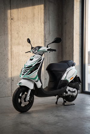 Mansory V2 Aufkleber-Set für Piaggio Zip SP – Produktfoto