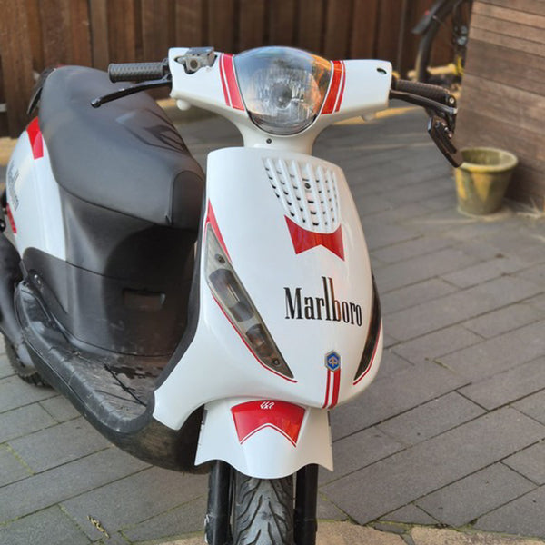 Piaggio Zip original plastics